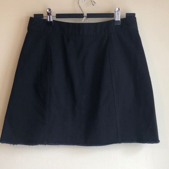 Black Denim Button-front Skirt - Picture 3 of 6